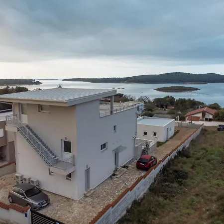 Villa Three Islands *
