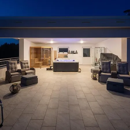 Villa Three Islands